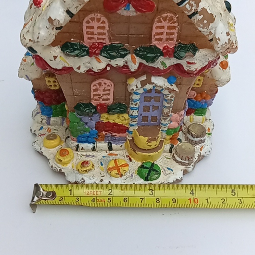 Vintage Gingerbread House Large Candle - Picture 12 of 16